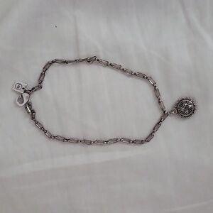 Sweet charm bracelet w charm